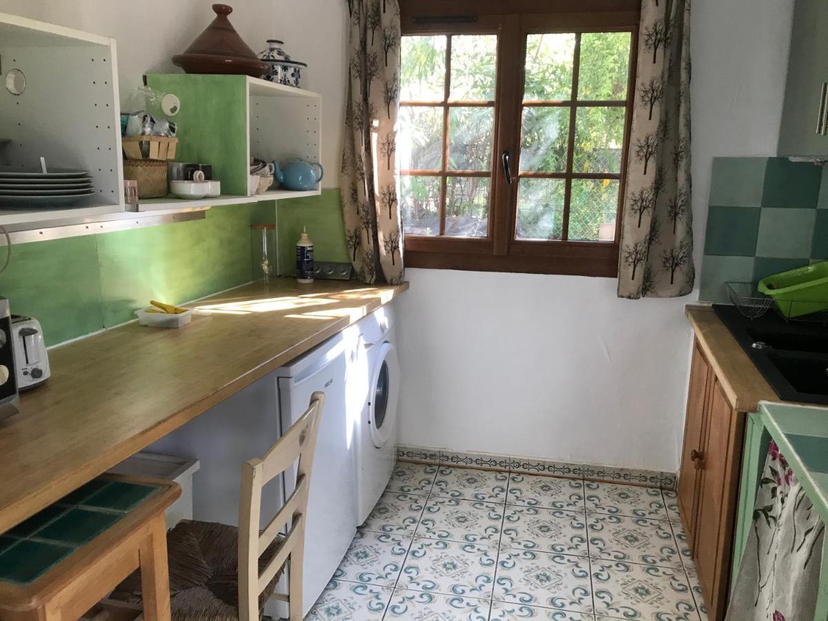 Studio Mitoyen / 2 Personnes Hyères Dış mekan fotoğraf